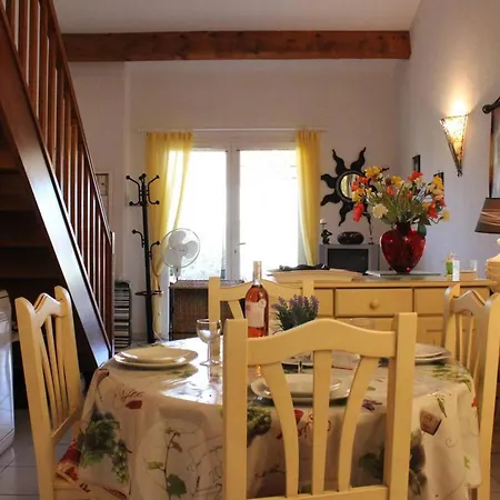 Maison Fleury-saint-pierre-la-mer, 2 Pièces, 6 Personnes - Fr-1-229d-82 *